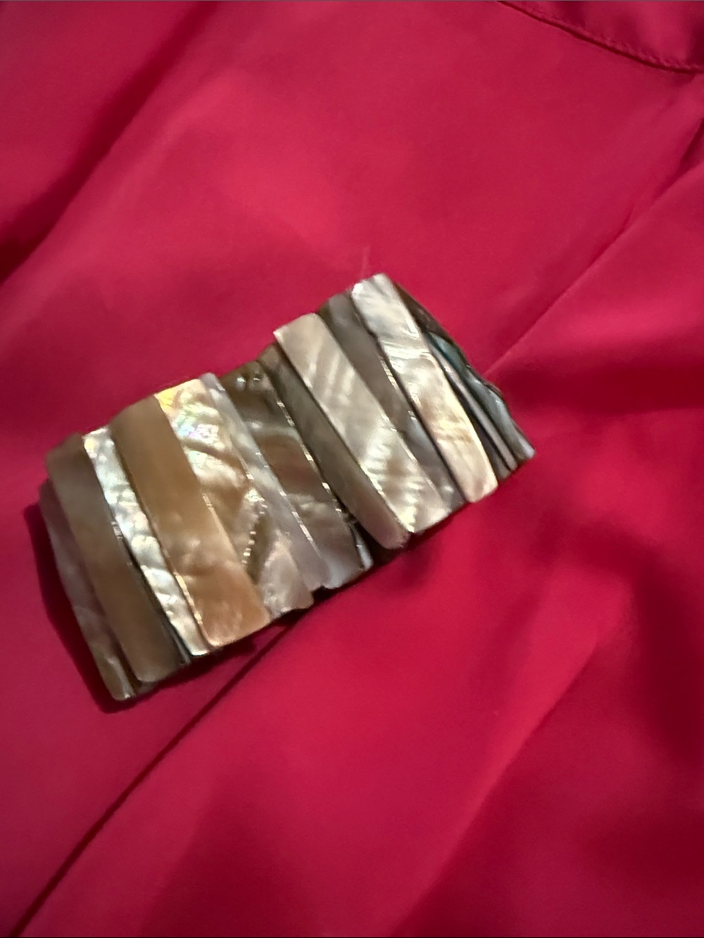 Mother of Pearl Stretch Bracelet - Iridescent Neutrals - Picture 3 of 4